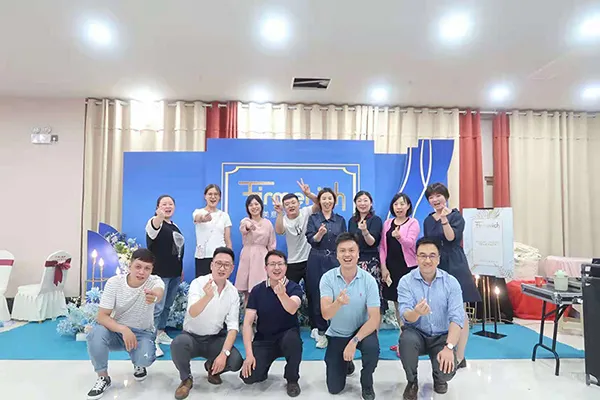 gar-aromas-team-hebei-fragrance-seminar-group-photo.jpg