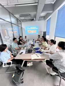 Gar-Aromas-Firmenich-team-discuss-2025-SEA-fabric-enhancer-fragrance-recommendations—for-daily-chemical-factories-and-distributors.jpg