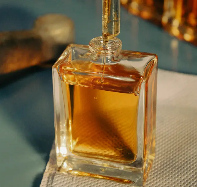 erfume-fragrance-concentrates-for-fine-perfumery-manufacturing