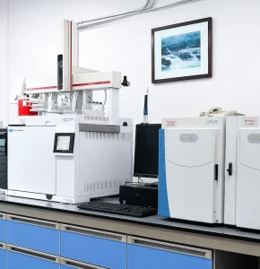 Fragrance analysis laboratory with GC-MS equipment for benchmark matching